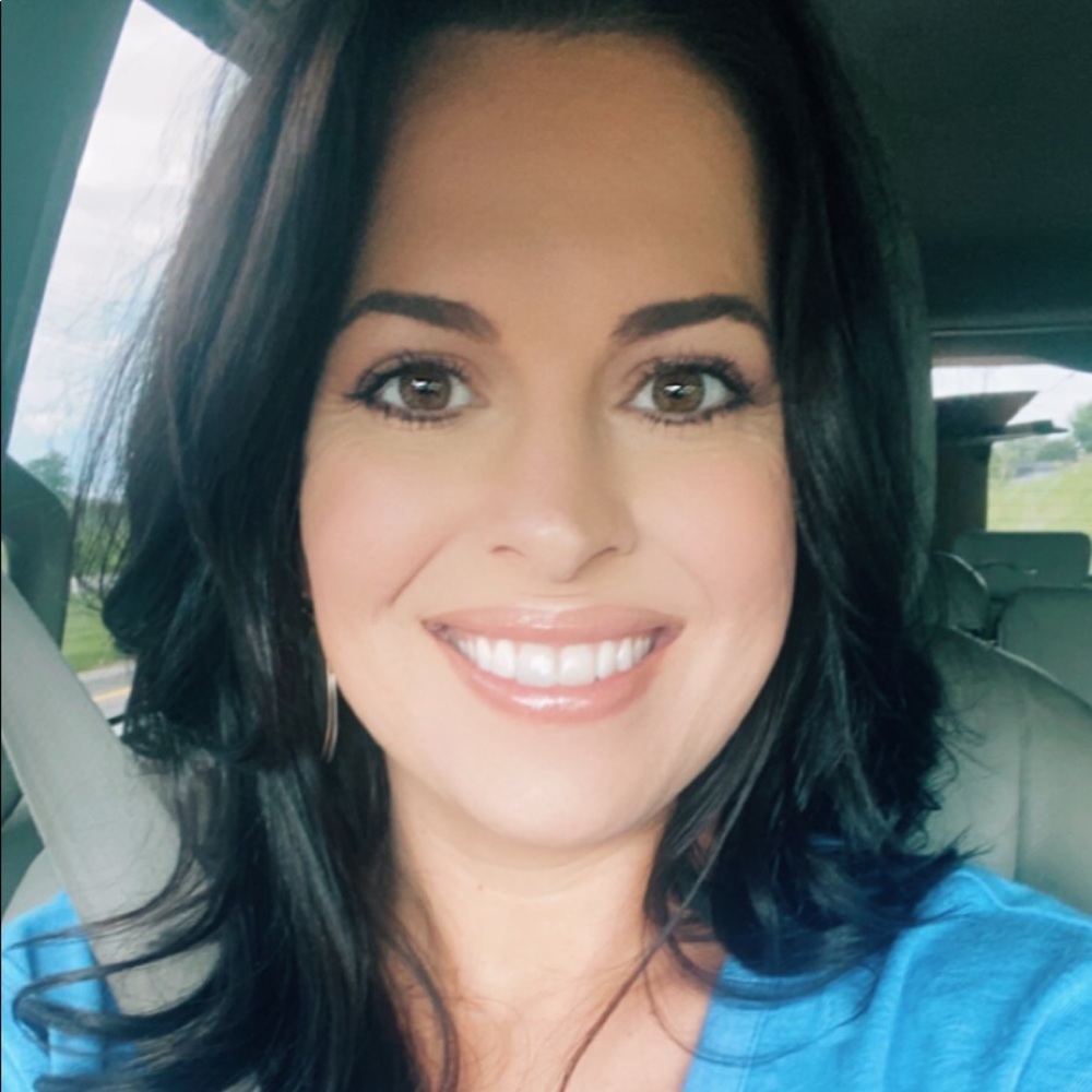 Meet your Posher, Camille
